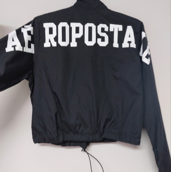 Aeropostale cropped windbreaker jacket. - Picture 3 of 3